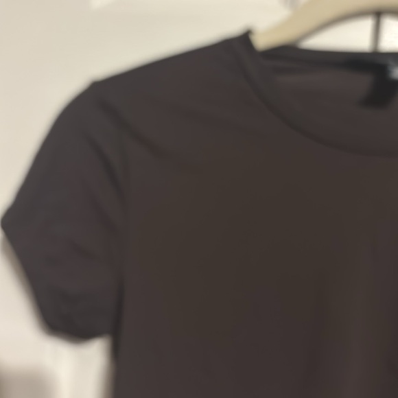 Banana Republic short sleeve stretch brown shirt size XS NWOT - Picture 3 of 7